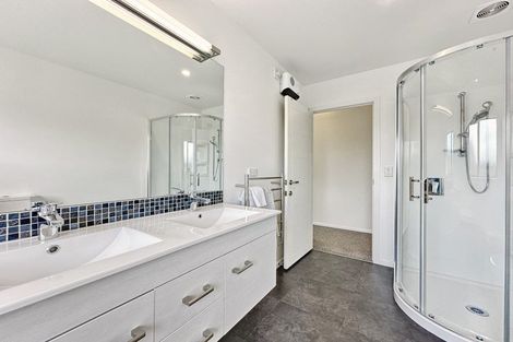 Photo of property in 50 Montgomery Crescent, Kinloch, Taupo, 3377