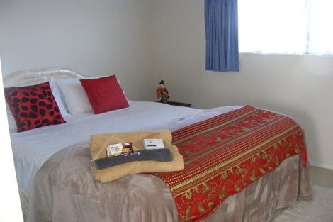 Photo of property in 106 Meadowland Drive, Somerville, Auckland, 2014