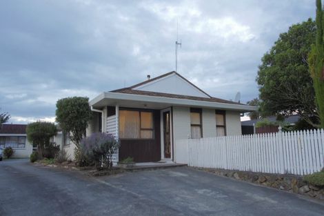 Photo of property in 32 Cecil Place, Cloverlea, Palmerston North, 4412