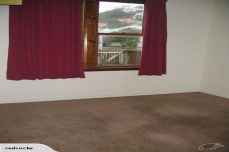 Photo of property in 16 Cruickshank Street, Kilbirnie, Wellington, 6022