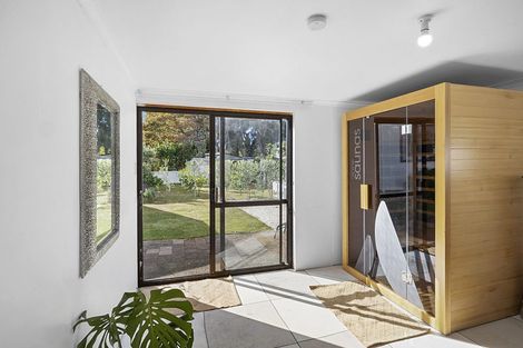 Photo of property in 17 Kipling Drive, Whalers Gate, New Plymouth, 4310