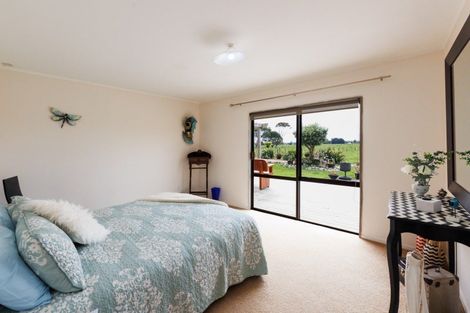 Photo of property in 279 Tararua Road, Levin, 5571
