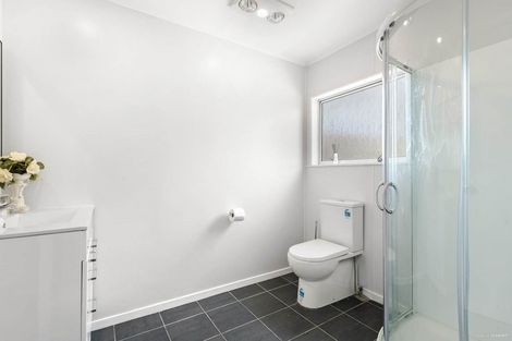 Photo of property in 3/23 Craigbank Avenue, New Lynn, Auckland, 0600