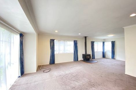 Photo of property in 6 Palmcrest Grove, Highland Park, Auckland, 2010