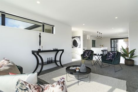 Photo of property in 28 Te Kio Crescent, Papamoa Beach, Papamoa, 3118