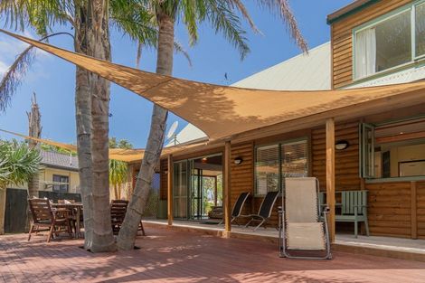 Photo of property in 12 Cathedral Court, Hahei, Whitianga, 3591