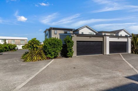 Photo of property in 14 Kotuku Lane, Hobsonville, Auckland, 0616