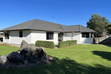 Photo of property in 8 Oldham Place, Darfield, 7510