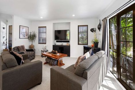 Photo of property in 1 Stonebridge Park Drive, Holdens Bay, Rotorua, 3010