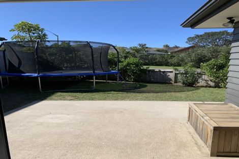 Photo of property in 79 Maylee Crescent, Gulf Harbour, Whangaparaoa, 0930