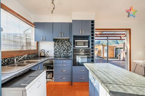 Photo of property in 28 Totara Street, Wainuiomata, Lower Hutt, 5014