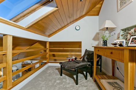 Photo of property in 2/76 Norwood Road, Bayswater, Auckland, 0622