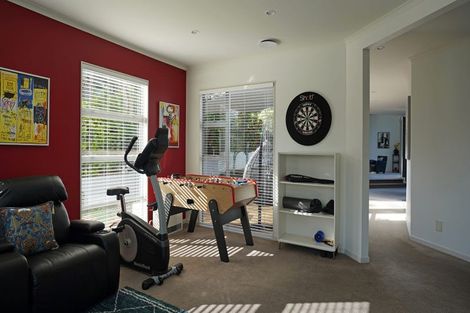 Photo of property in 12 Rangi Avenue, Schnapper Rock, Auckland, 0632