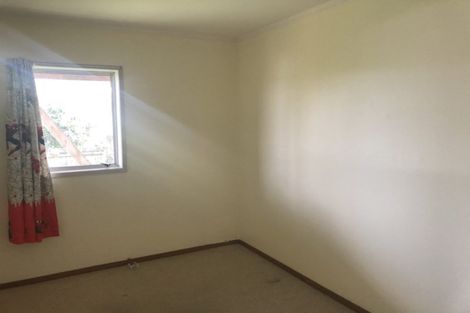 Photo of property in 19 St Catherine Crescent, West Harbour, Auckland, 0618