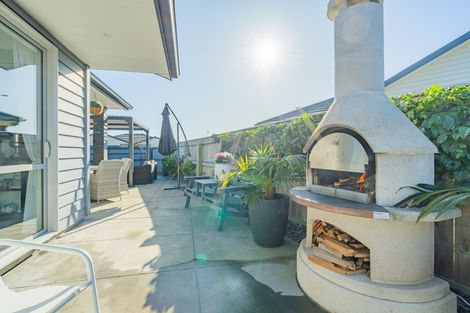 Photo of property in 9 Bridford Way, Paraparaumu, 5032