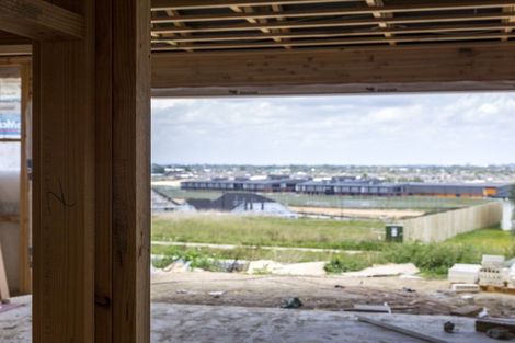 Photo of property in 14 Kapua Crescent, Rototuna North, Hamilton, 3210