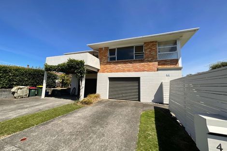 Photo of property in 44 Nevada Drive, Merrilands, New Plymouth, 4312