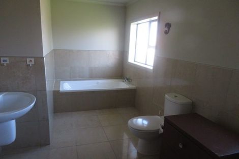 Photo of property in 58 Alma Crescent, Papakura, 2110