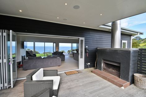 Photo of property in 22 Wonderview Road, Leigh, 0985