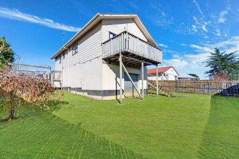 Photo of property in 26 Kopara Place, Clendon Park, Auckland, 2103