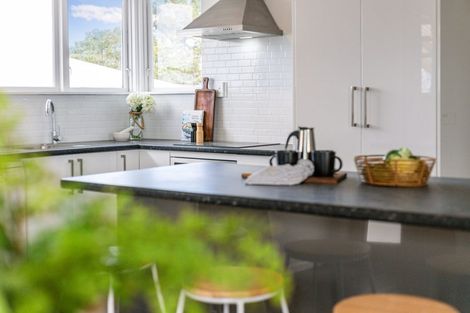 Photo of property in 32 Beauzami Crescent, Ascot Park, Porirua, 5024