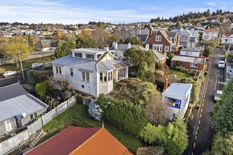 Photo of property in 34 Elm Row, Dunedin Central, Dunedin, 9016