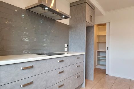 Photo of property in 40 Golden Shore Place, Coromandel, 3506
