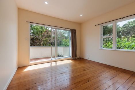 Photo of property in 10 Darlington Terrace, Miramar, Wellington, 6022