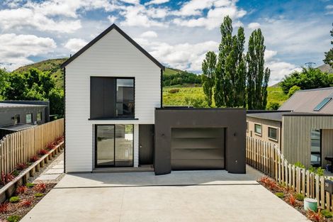 Photo of property in 39 Red Cottage Drive, Lake Hayes, Queenstown, 9304