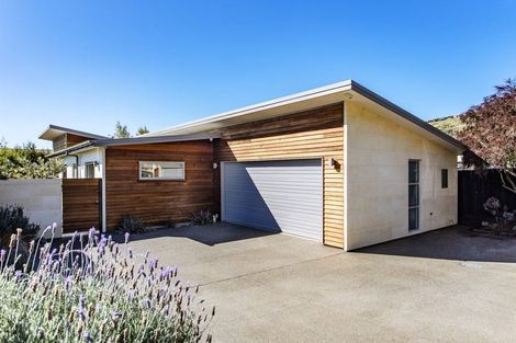 Photo of property in 140 Port Hills Road, Heathcote Valley, Christchurch, 8022