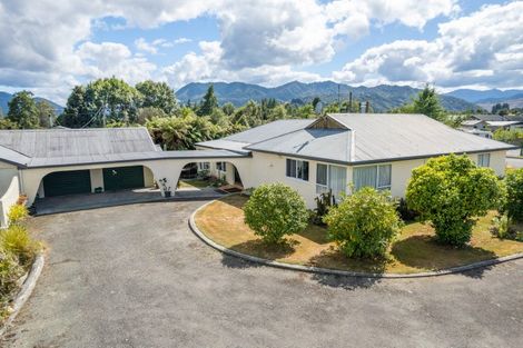 Photo of property in 2 Milton Street, Murchison, 7007