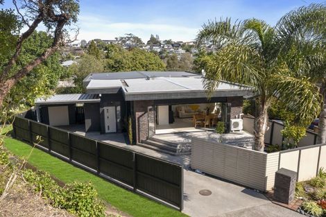 Photo of property in 1/7 Proteus Place, Half Moon Bay, Auckland, 2012