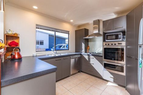 Photo of property in 152e One Tree Point Road, One Tree Point, 0118