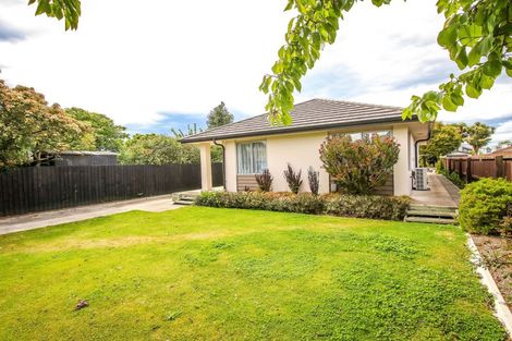 Photo of property in 238 Wainoni Road, Avondale, Christchurch, 8061