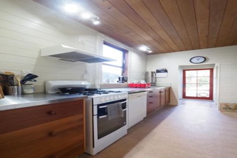 Photo of property in 16 Caroline Street, Mount Victoria, Wellington, 6011