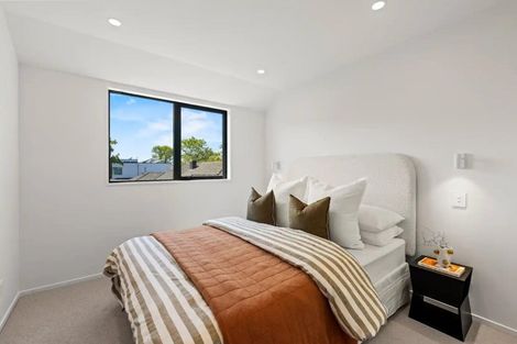 Photo of property in 1/60 Innes Road, 8014