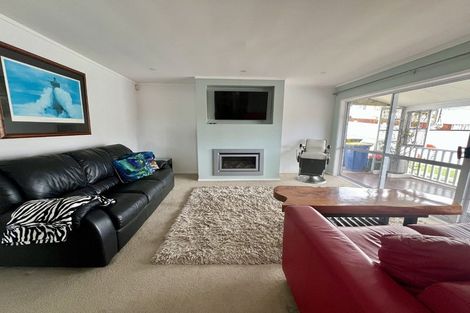 Photo of property in 2/28 Onepoto Road, Hauraki, Auckland, 0622
