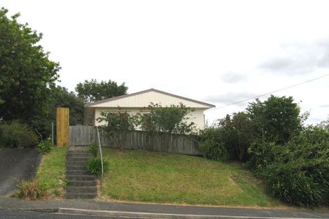 Photo of property in 34 Tiri Tiri Road, Birkdale, Auckland, 0626