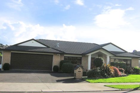 Photo of property in 12 Mellefont Close, East Tamaki Heights, Auckland, 2016