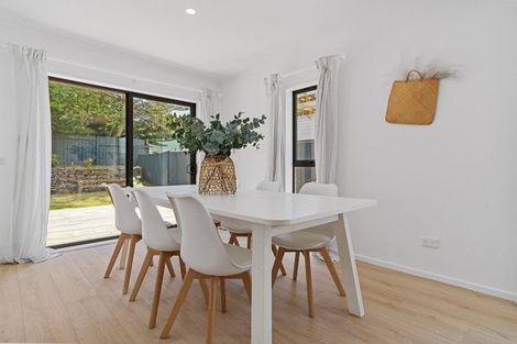 Photo of property in 111 Dickson Road, Papamoa Beach, Papamoa, 3118