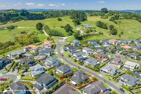 Photo of property in 6 Fairhill Place, Flat Bush, Auckland, 2016