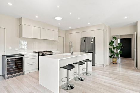 Photo of property in 13 Andalusian Way, Karaka, Papakura, 2113
