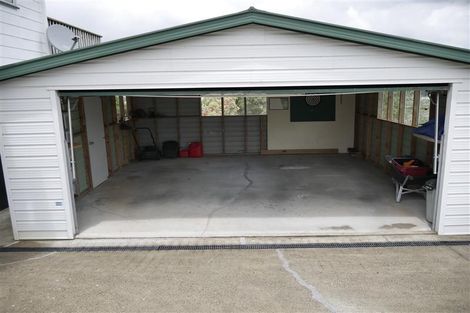 Photo of property in 2 Eureka Place, Parahaki, Whangarei, 0112