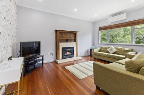 Photo of property in 11 Willowbank Road, Tawa, Wellington, 5028