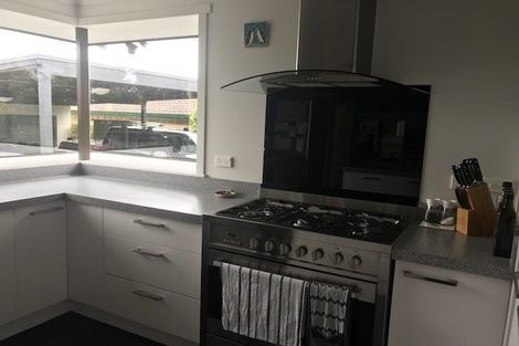 Photo of property in 6 Glenbank Road, Te Awanga, 4102