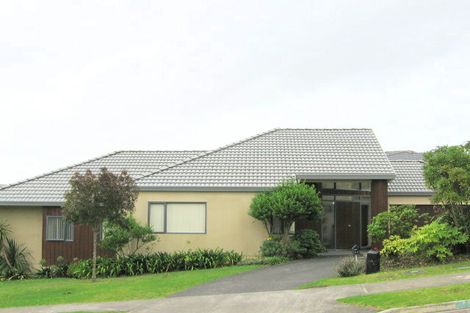 Photo of property in 11 Ponderosa Drive, Oteha, Auckland, 0632