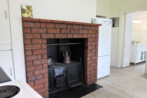 Photo of property in 104 Beach Road, Thames, 3500