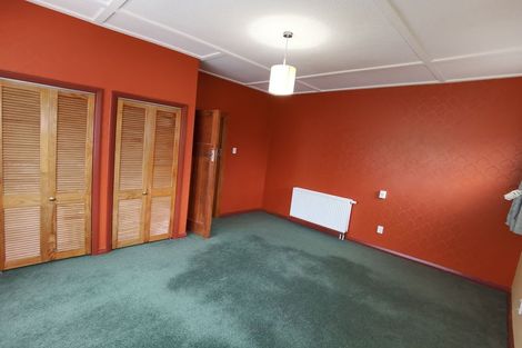 Photo of property in 104 Parkvale Road, Karori, Wellington, 6012