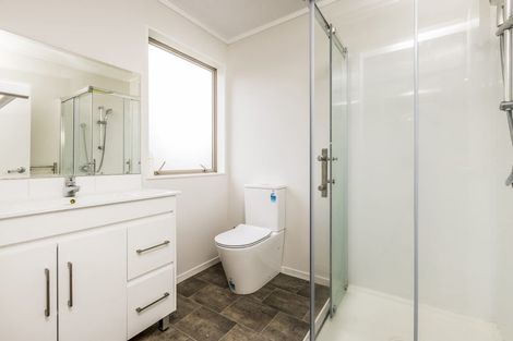 Photo of property in 18 Windfola Parkway, Takanini, 2112