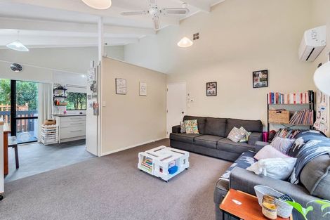 Photo of property in 1a Lesa Annis Place, Henderson, Auckland, 0612